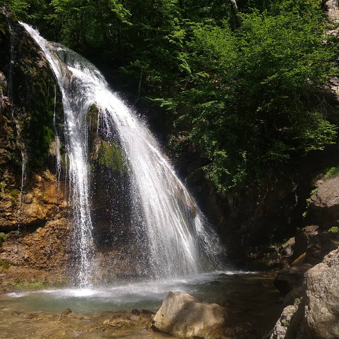 Достопримечательности Алушты – водопад Джур-Джур